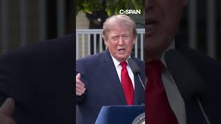 Trump tells reporters press 'never boycott me' at NYC mayor's event