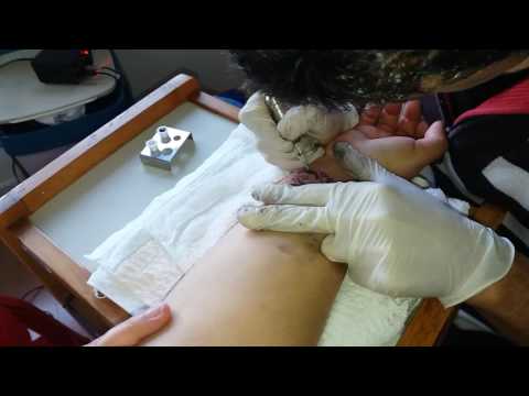 - de 20 minutos de tattoo