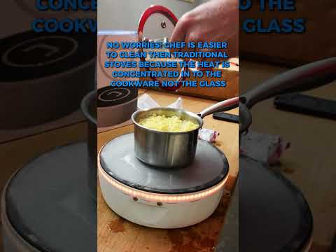 When your ramen decides to stage a dramatic escape🍜😂