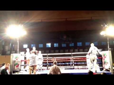 Boxe a Rho: vince Daniele Moruzzi