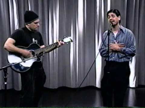 Moon Trent - "Troubled Boy" (live)