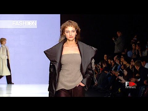 Y U L I A NIKOLAEVA Moscow Fall Winter 2017 2018 - Fashion Channel