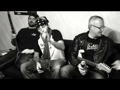 SIDEBURN - 21 mai 2016 - BULLY ON ROCKS