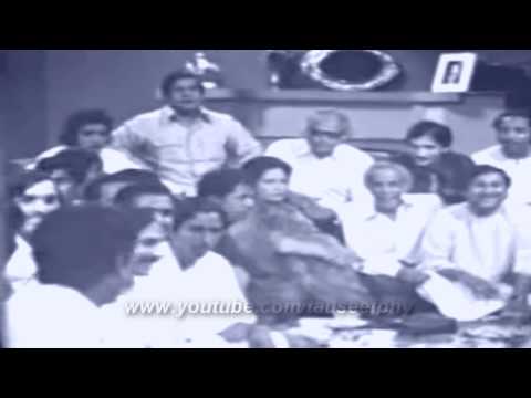 Ustad Salamat Ali Khan sings  Multani Kafi ( Nikhar PTV Live) - sanwal moR muharan