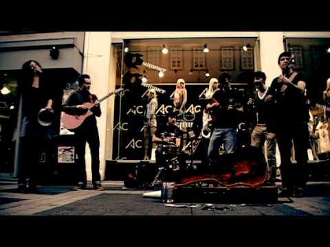 Black Cat Zoot in der Fußgängerzone Göttingen