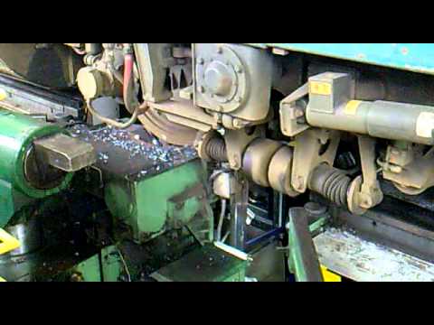 Tornitura in Fossa di una E652 Cargo presso il Deposito Locomotive di Torino Smistamento