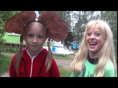 Nu te uita dacă ești slab de inimă! Uite cum r&acirc;d aceste fete, te iau fiorii! (VIDEO)