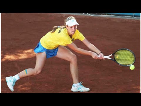 15-year-old Lyubov Kostenko reaches quarter-final on pro debut