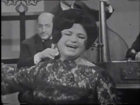 Kovács Apollónia - ifj. Magyari Imre és zenekara - Zöld erdőben terem a mérges kígyó