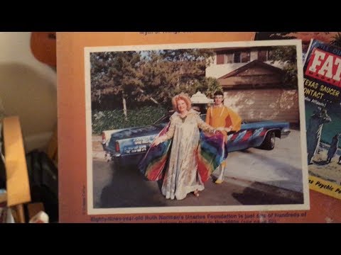 Worlds Greatest Kiting 132 - Housewife Zombies