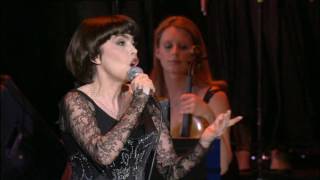 Pardonne-moi ce caprice d'enfant - Mireille Mathieu (A L'Olympia, November 24-th 2005)