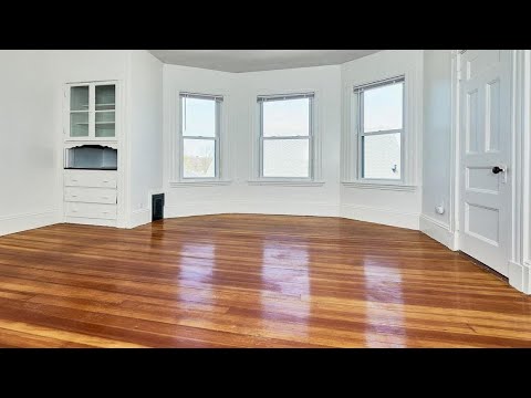 51 Lawrence St #3, Malden, MA Presented by Lisa Sheehan.