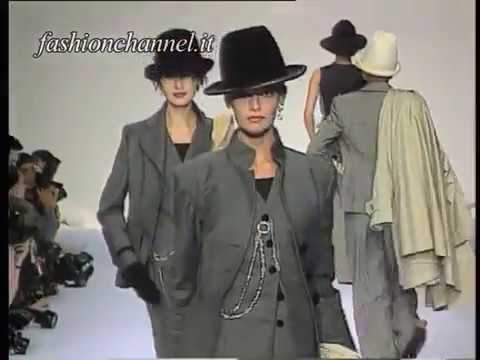 "Christian Dior" Autumn Winter 1994 1995 Paris 2 of 8 pret a porter woman by FashionChannel