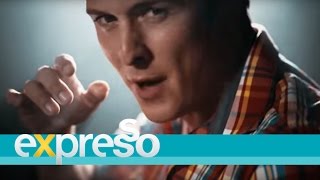 Dirk van der Westhuizen performs &#39;Strooi jou suiker op my’