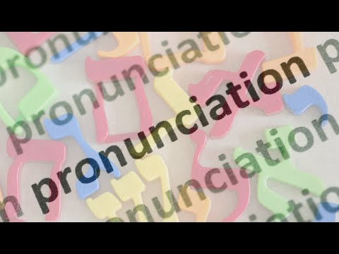 What is the correct pronunciation of Davening Sephardic or Ashkenazi?