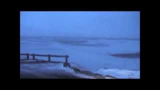 preview picture of video 'Tsunami Hits Northern Iceland in January 2011'