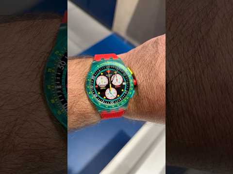 #swatch #swatchwatch #swatchchrono #swatchneon #SUSG409 #GG703 #wristcheck #wristroll #watchmetwist