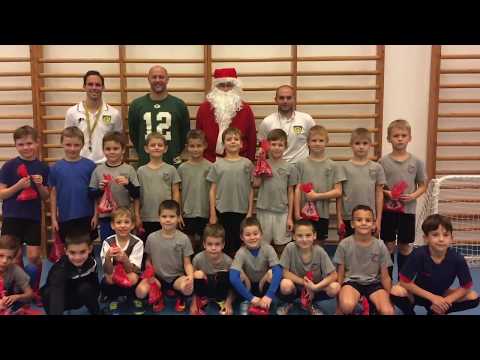 Mikulás és Király Gábor a Király SZE U8 edzésén