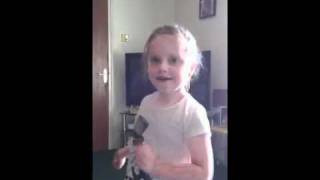 5 year old dancing to how&#39;d ya like that