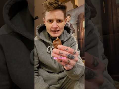 Festive Joy:Lindt Mini Christmas Teddy Bear Review ( chocolate) #shorts