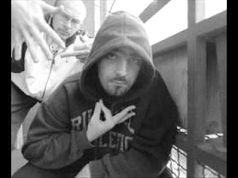 13 Tram 11 - ft. Mob Thugz - Nocas se brije.wmv