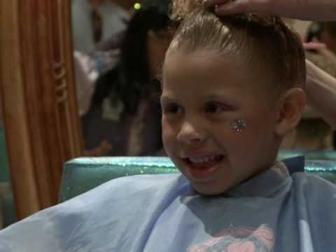 Prinzessin für einen Tag: Mädchenträume als Milliarden-Business