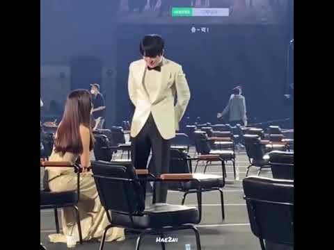 Jung Haein ♥️ Son Yejin moments in baeksang 2020