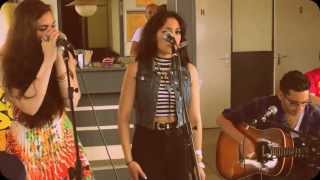 Kitty, Daisy and Lewis - Going Up The Country, live @ Zwarte Cross Radio