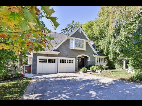 Oakville Real Estate - Blair and Peter – 209 Lakewood Drive, Oakville
