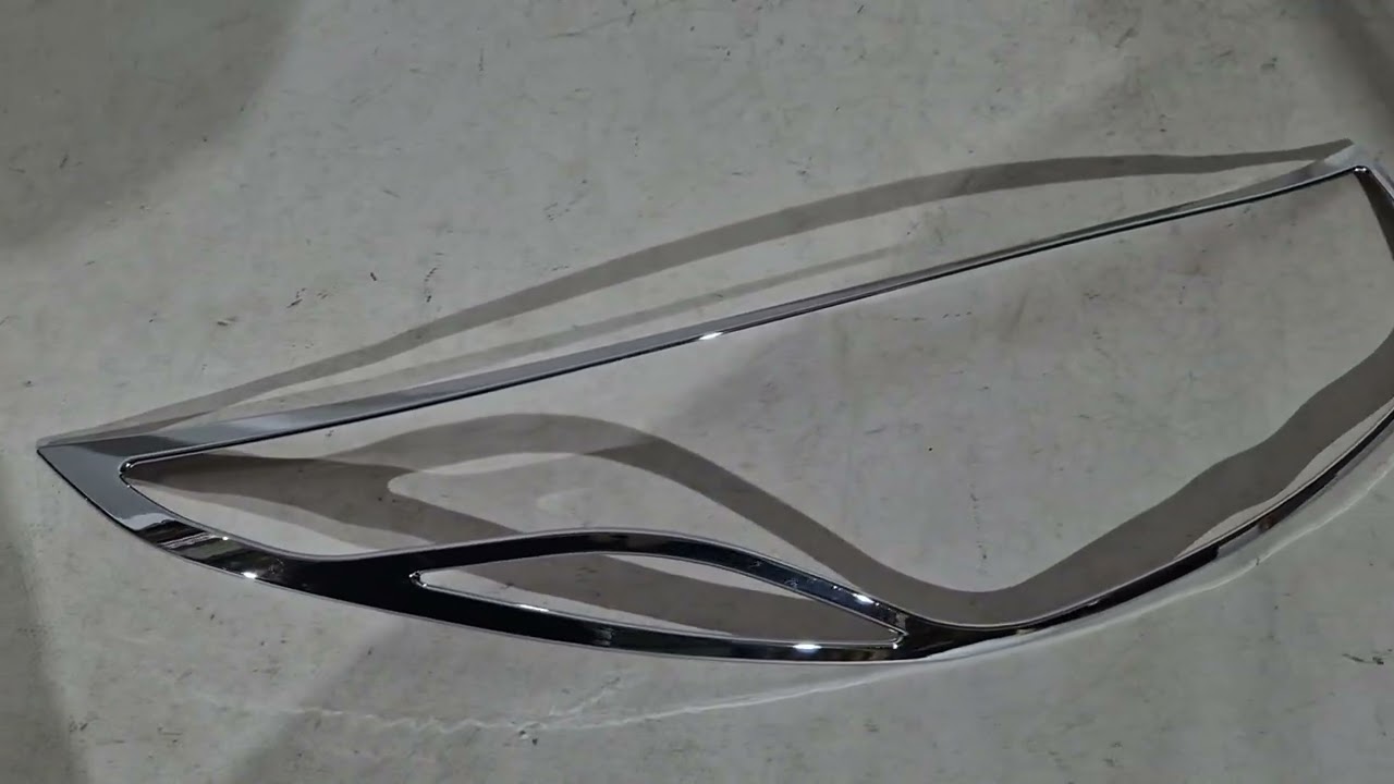 Hyundai IX-35 2010–2015 Chromové rámečky světlometů (2013-2015, 2 ks, plast) Video 1