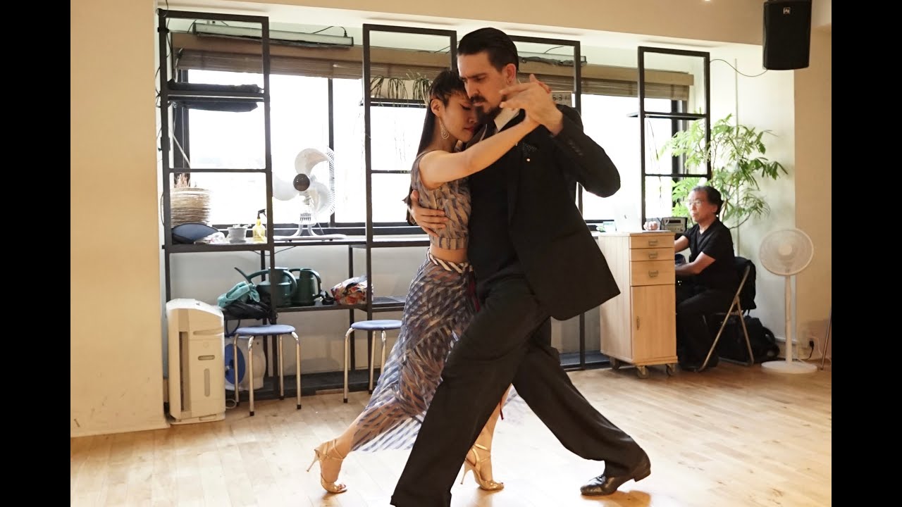 Leandro Haeder &Sumire MuramotoTango performance -2/4- Cero al As