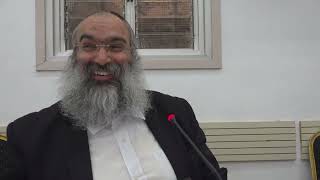האם ניתן לעשות דין תורה עם נשמות שכבר נפטרו▪️הרב נחמנסון▪️(בית כנסת חב"ד כפר סבא) (הרב יהודה לייב נחמנסון) - התמונה מוצגת ישירות מתוך אתר האינטרנט יוטיוב. זכויות היוצרים בתמונה שייכות ליוצרה. קישור קרדיט למקור התוכן נמצא בתוך דף הסרטון