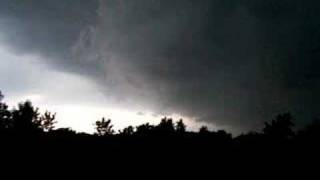 preview picture of video 'Nebraska Storms - Possible Early Tornado Development'