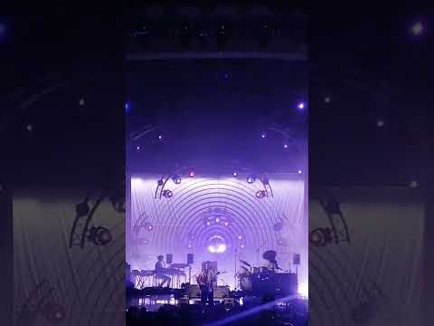 Michael Kiwanuka performs "Living on Denial" beginning @ O2 Academy Brixton 23/05/22