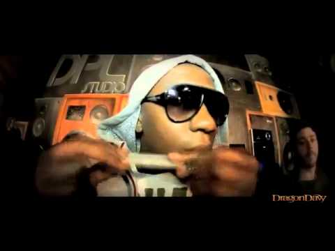 'Stickee Stickee Weedmix' Dragon Davy feat Daddy Mory et Taïro