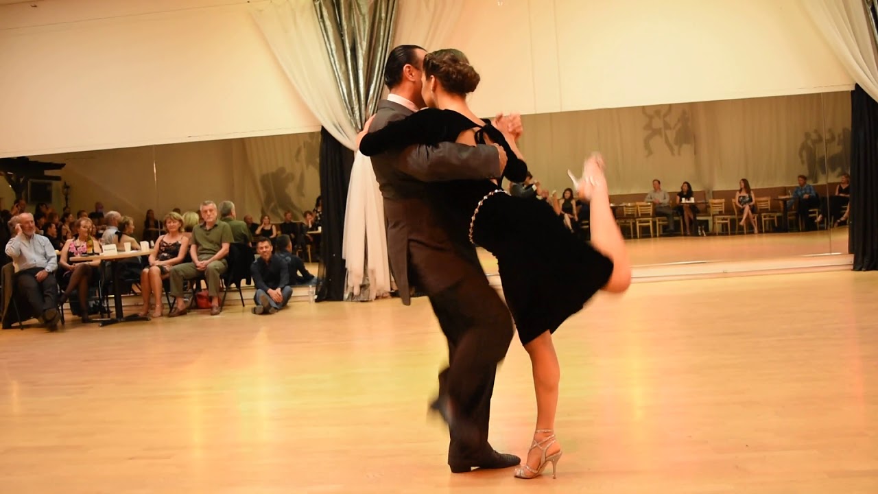 Andres Bravo & Sarita Apel at Milonga Nocturna 05.04.19