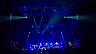 Status Quo - Tenerife - Caroline/Something &#39;bout You Baby I Like/Rain/Backwater