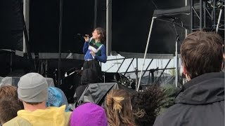 Christine and the Queens - Narcissus is Back/Good Life/Intranquillité (Live 10.16.16)