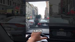 Download lagu Paduan Suara Klakson Mobil di Lampu Lalu Lintas #shortvideo #trending #viralvideo mp3