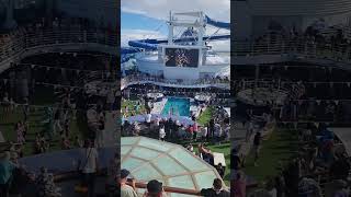 A beautiful day in the cruise ..