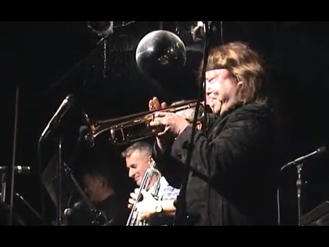 Open Up Wide intro - Chase Revisited concert, with Eric Miyashiro - Aug 01, 2007