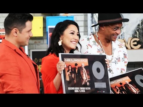 Andra si Descemer Bueno prezinta discul de platina pentru "Nos Fuimos Lejos"