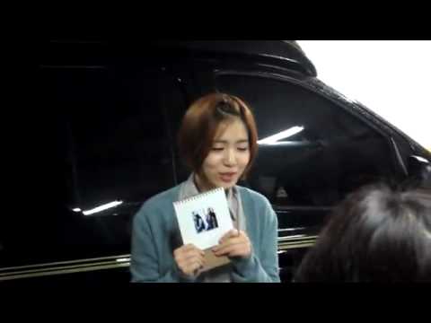 120422 Ryu HwaYoung's birthday support by fanclub