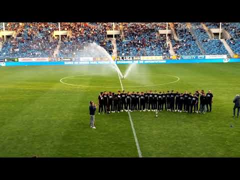 Waldhof U15 wird von der Ostkurve gefeiert  💪 | Woodles 💙🖤