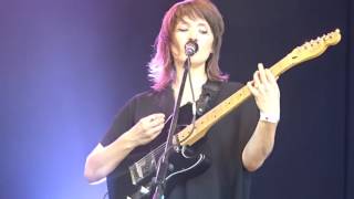 "Sisters", Cate Le Bon - Porto, Juin 2016