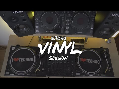 Old School Techno Mix 100 % Vinyl Only Session vol.6 // 2000 - 2010 // mixed by Lukash Andego