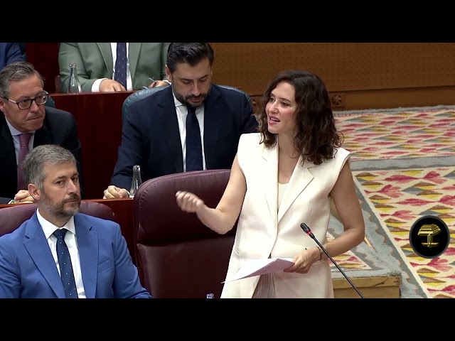 Díaz Ayuso acusa al PSOE de “montar una trama corrupta para defender al One”