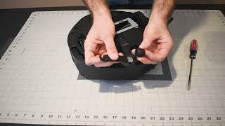 iRobot Roomba® 105 Vac/Combo | How to Clean the Front Caster