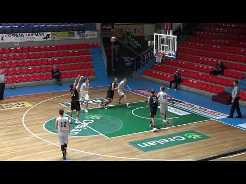 Basketwedstrijd  U 18  OKAPI vs BERINGEN