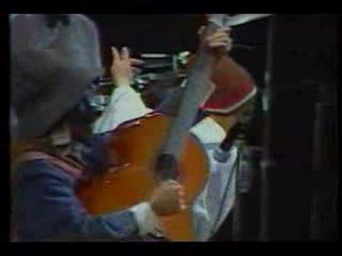 "Los Músicos ambulantes", Yuyachkani